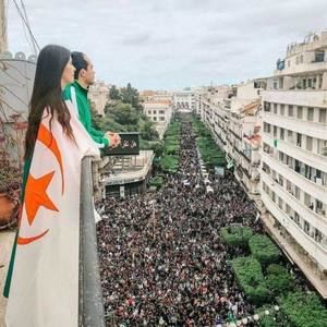 Meet your Posher, Imzy